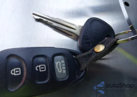 2013 Hyundai Genesis 3.8 R-Spec из США, поврежденный, VIN KMHHU6KJ3DU084938